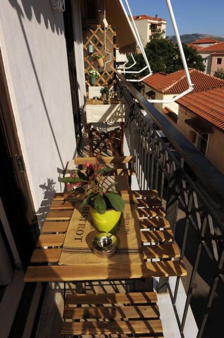 Ferienwohnung Delphic Moments - Sunny App 3Br, 2Ba With View Exterior foto